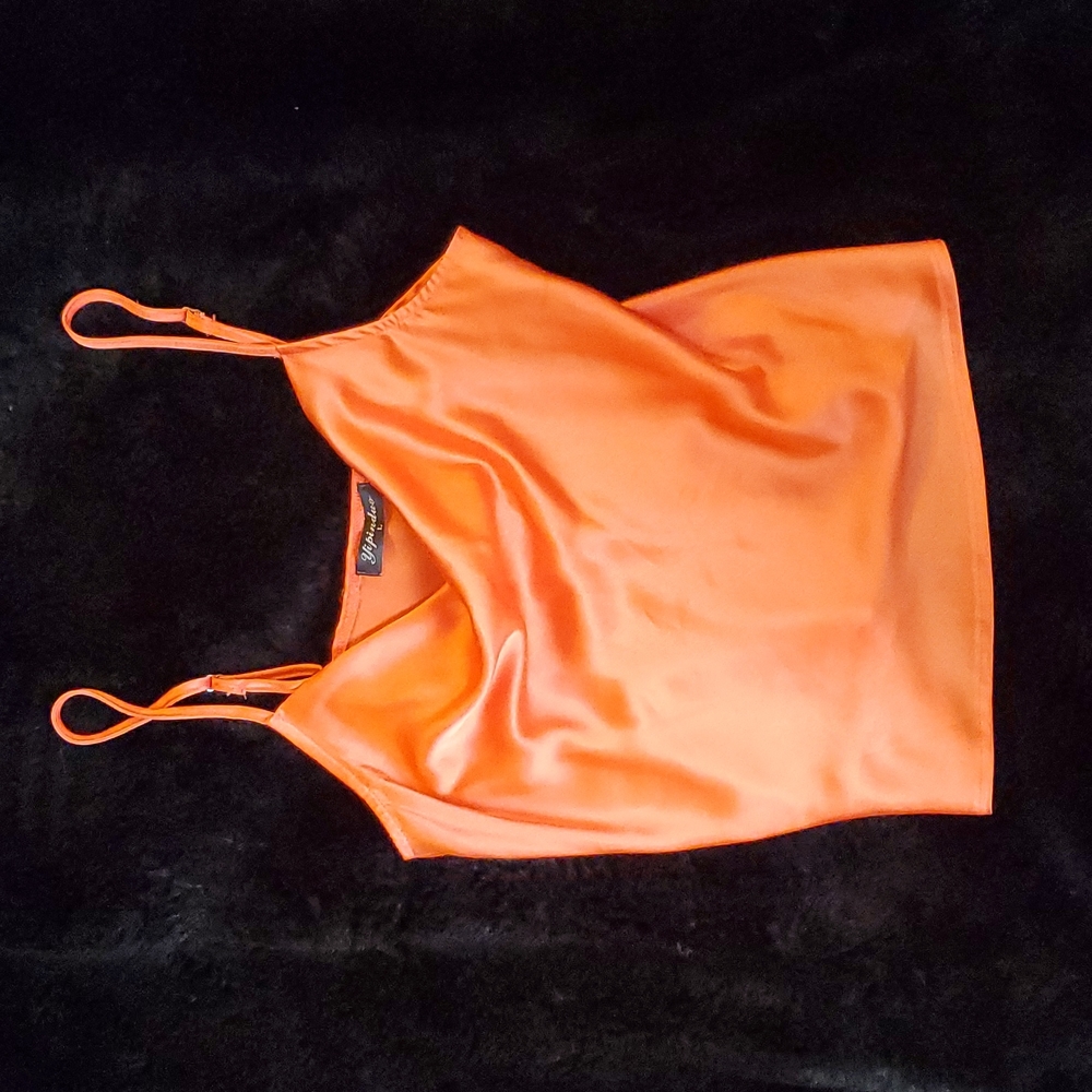 Silky tank